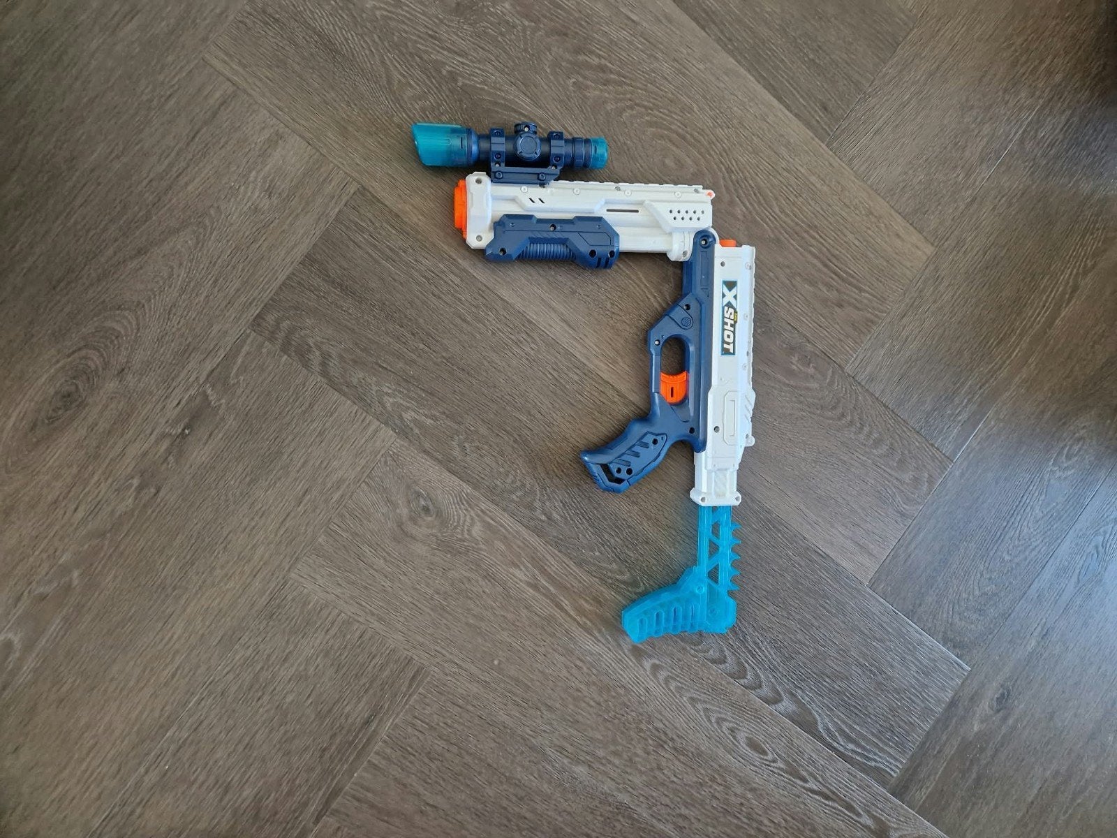 Nerf speelgoedgeweer met richtkijker, Ophalen, Gebruikt