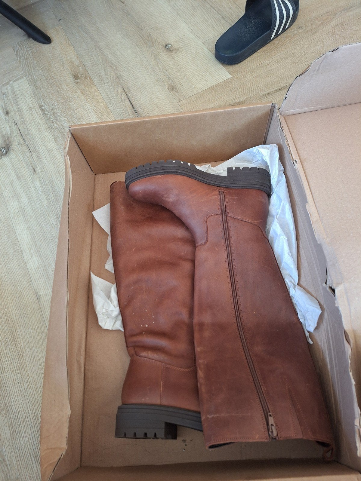 laarsen bruin nieuw, Ophalen, Nieuw, Bruin
