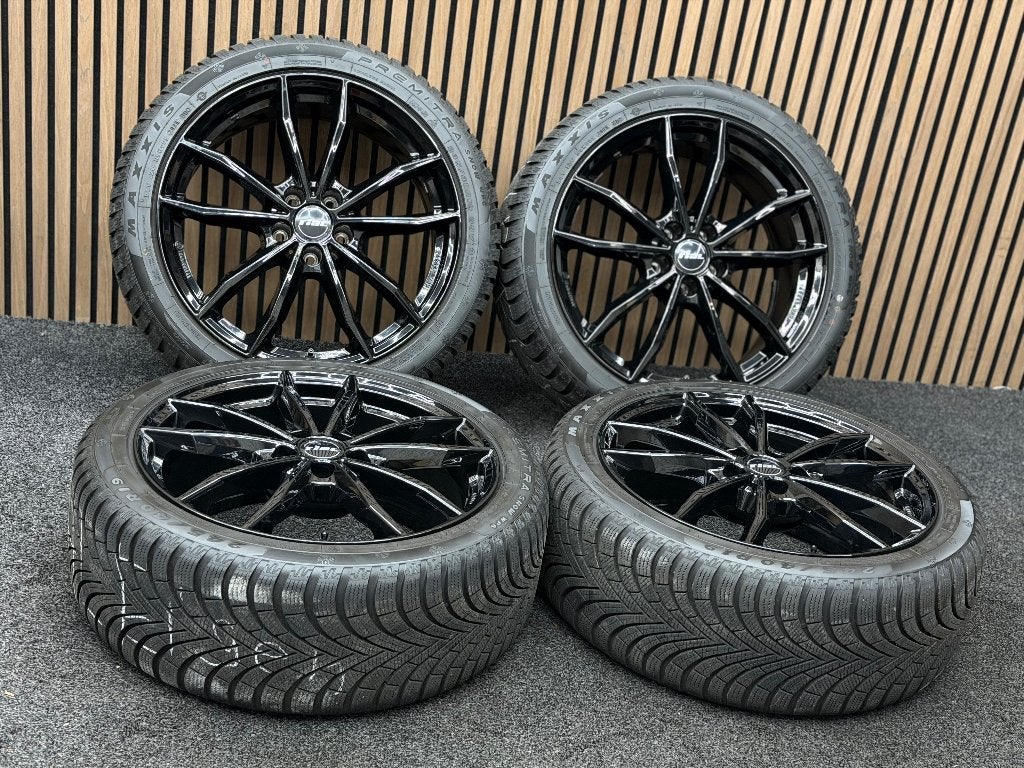 WINTER! 19 inch Rial X12 - Cupra Formentor 5x112 ET39 Maxxis, 245 mm, ., Banden en Velgen, Nieuw