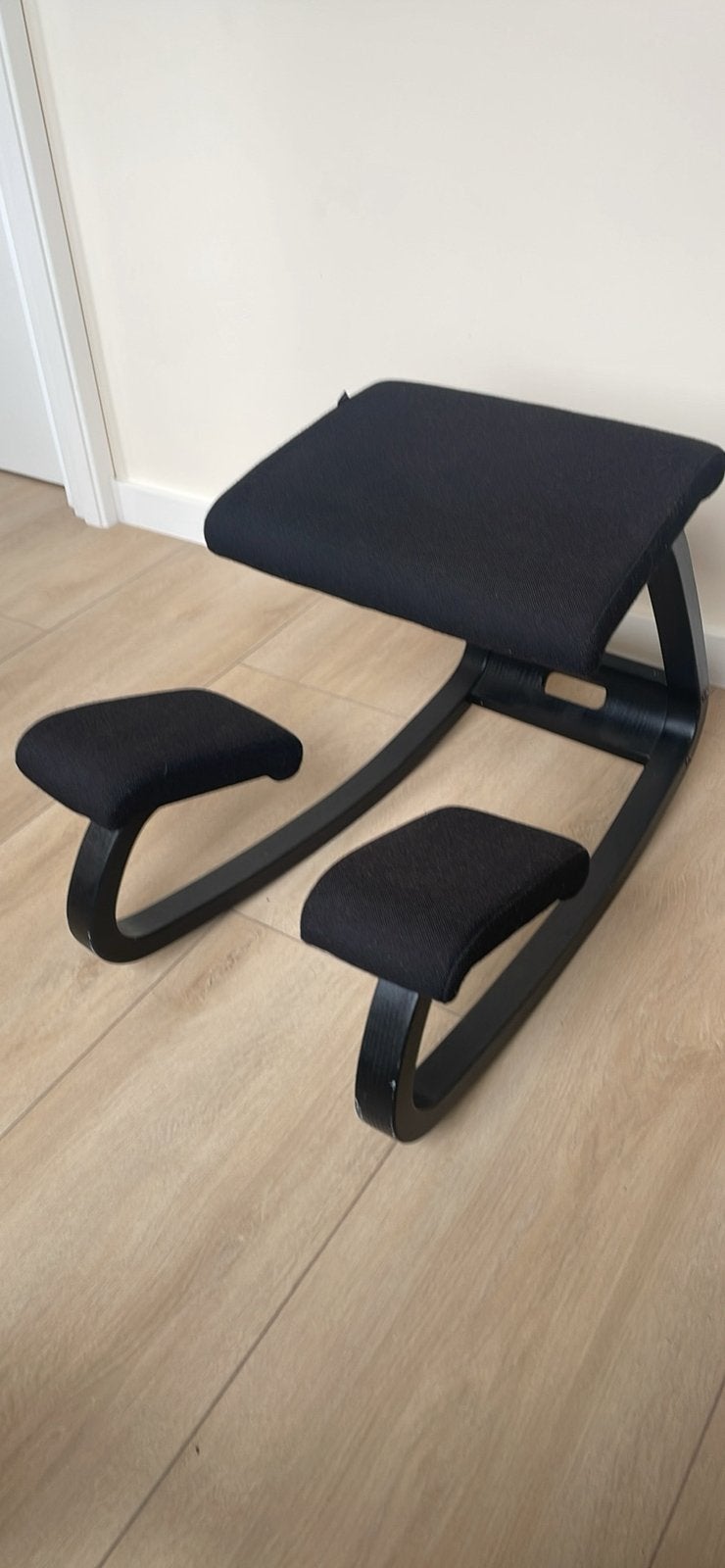 Kneeling chair, Ophalen, Zo goed als nieuw, Zwart