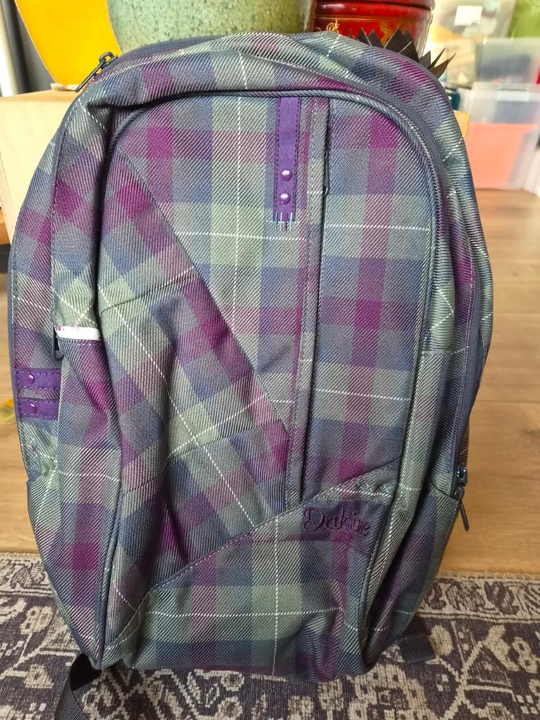 Dakine rugzak met ruitpatroon - Zo goed als nieuw, 25 tot 40 cm, Ophalen of Verzenden, Zo goed als nieuw, Overige merken