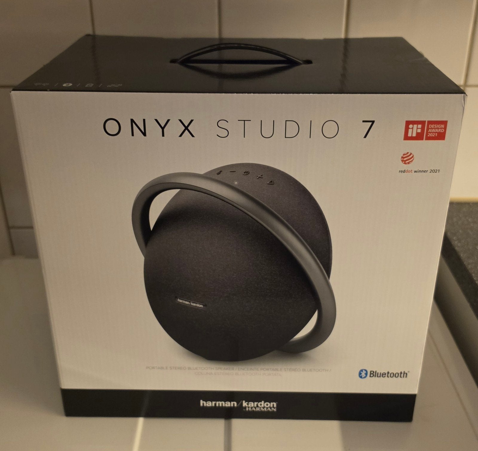€100,- WEG=WEG ONGEOPENDE Harman Kardon Onyx Studio 7 Draagb