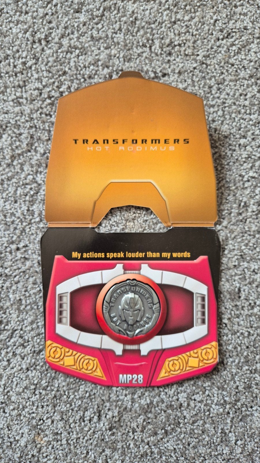 Transformers Masterpiece MP-28 Hot Rodimus Collector Coin, Overige generaties, Verzenden, Nieuw, Autobots