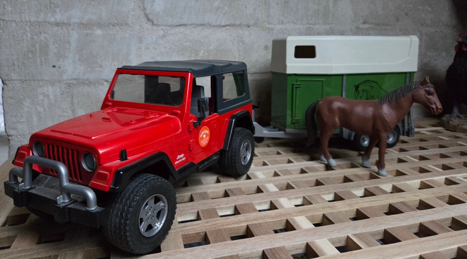 Jeep met paardentrailer en paardjes, Ophalen, Gebruikt