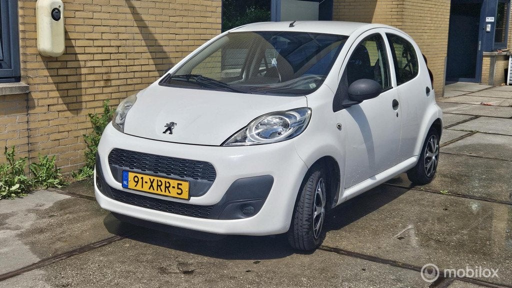 Peugeot 107 1.0 Access Accent Nap vol onderhoud Airco, Voorwielaandrijving, Euro 5, 4 stoelen, Origineel Nederlands