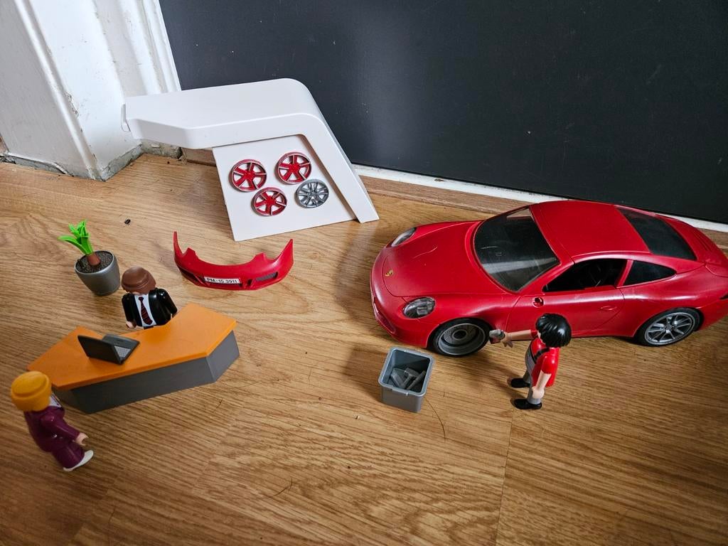 Playmobil autogarage met porsche en verkoper, Kinderen en Baby's, Speelgoed | Playmobil, Ophalen of Verzenden, Gebruikt, Complete set