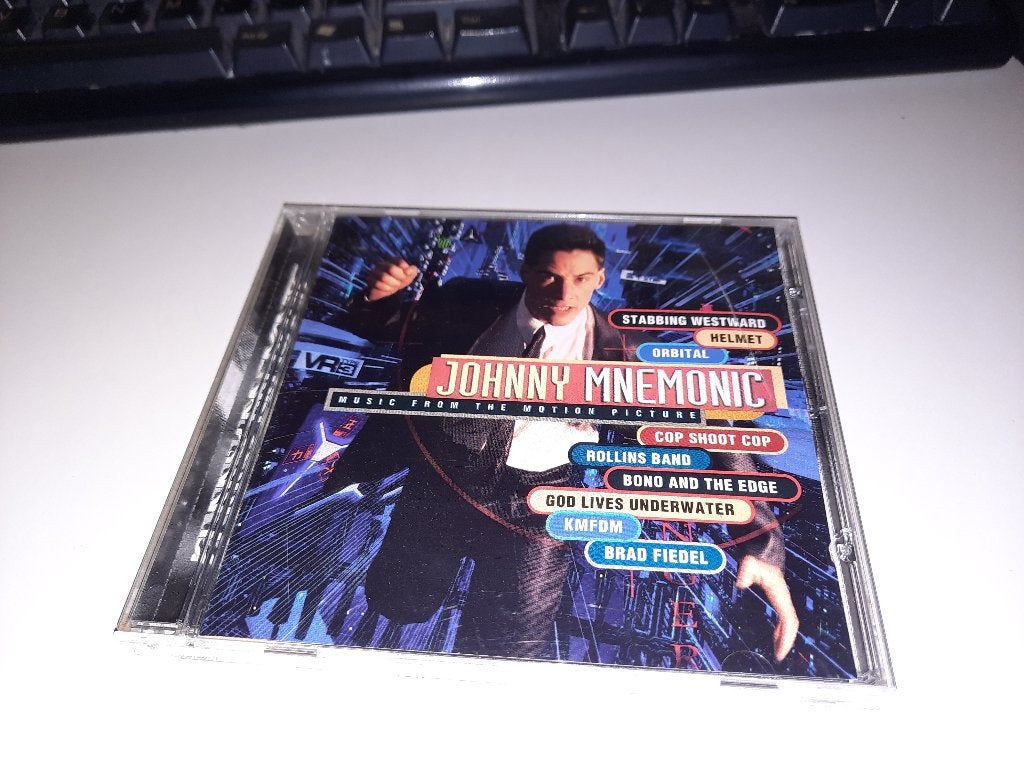 CD Johnny Mnemonic, Ophalen, Zo goed als nieuw