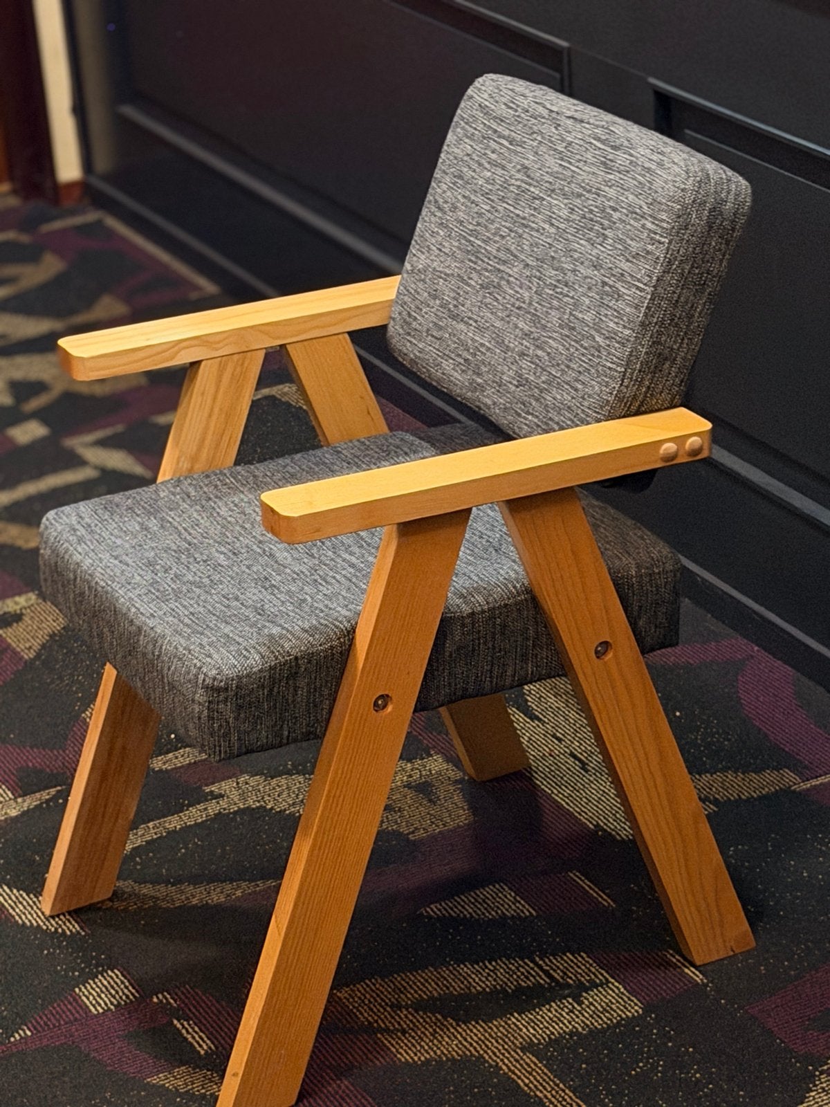 4 Comfortabele eetkamerstoelen. Nieuw!, Ophalen, Overige kleuren, Zo goed als nieuw, Vier