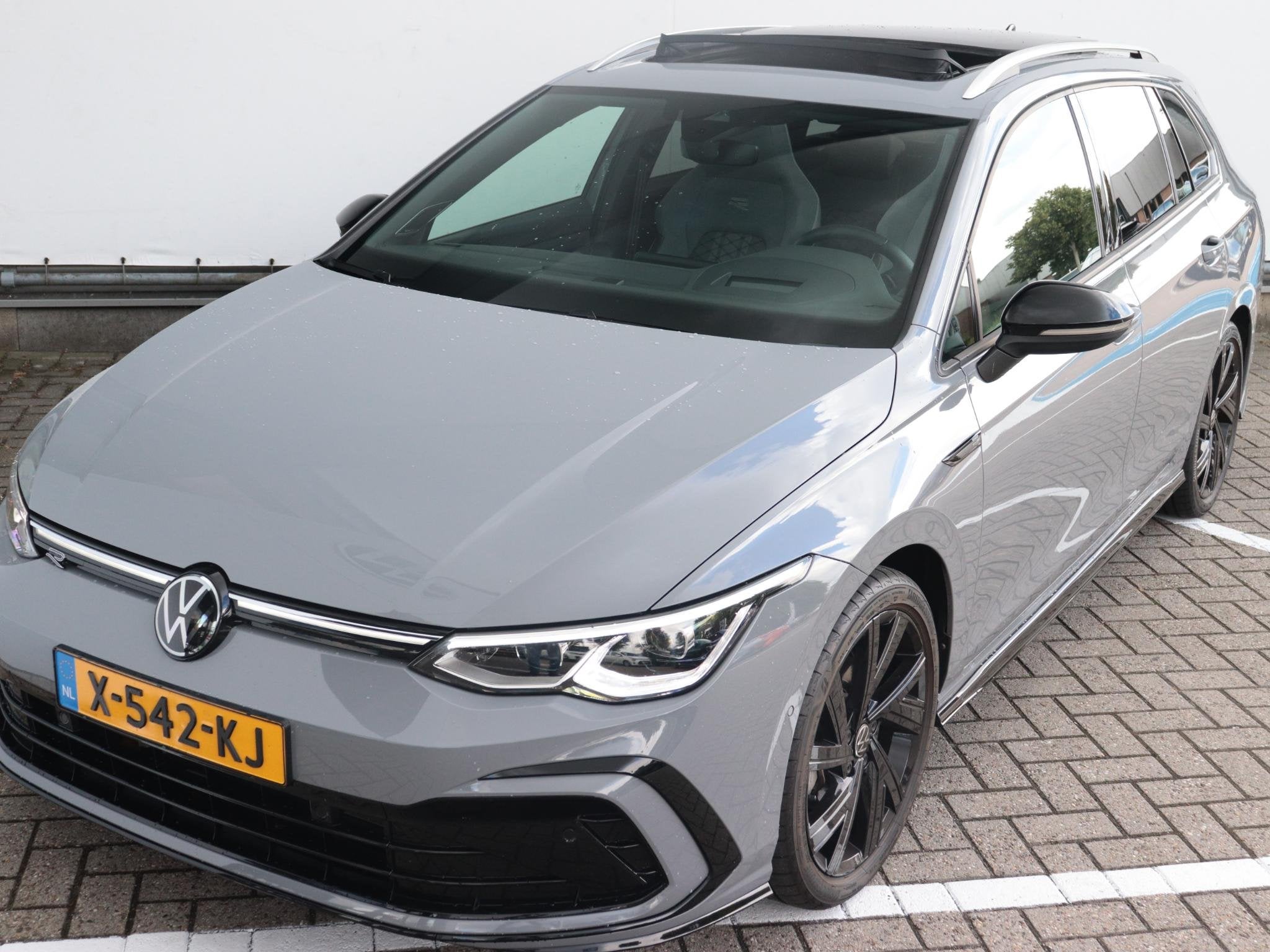 Volkswagen Golf Variant 1.5 eTSI R-Line Business | Harman Ka, Stof, Euro 6, 4 cilinders, 150 pk