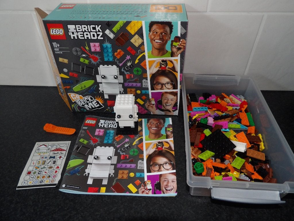Als nieuw Lego Brickheadz 41597 Maak mij van stenen incl doo, Kinderen en Baby's, BrickHeadz, Lego, Ophalen of Verzenden, Zo goed als nieuw