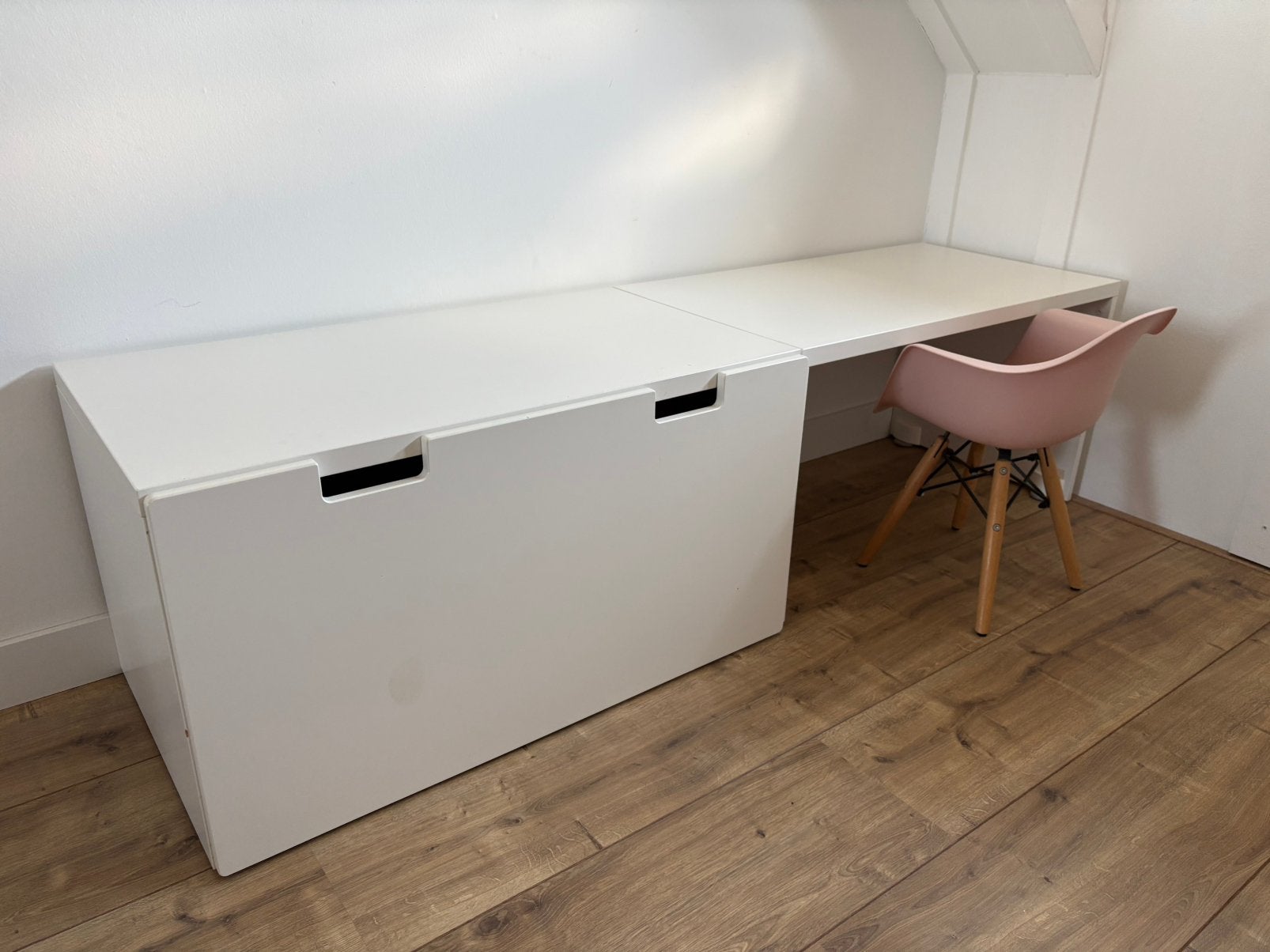 Complete IKEA STUVA kinderset – bureau, opbergbank & stoel, Ophalen, Gebruikt, Tafel