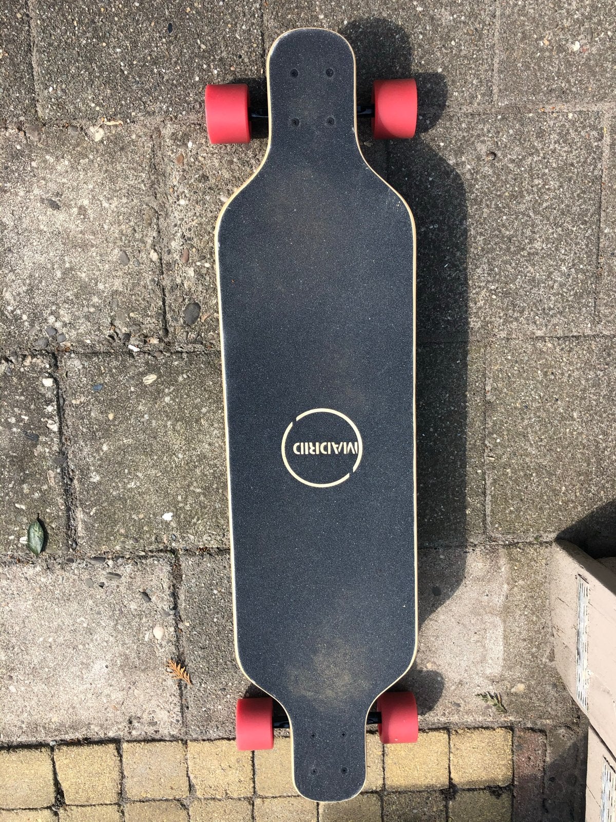 Madrid Longboard - Zo goed als nieuw, Sport en Fitness, Skateboarden, Ophalen, Zo goed als nieuw, Overige typen, Longboard