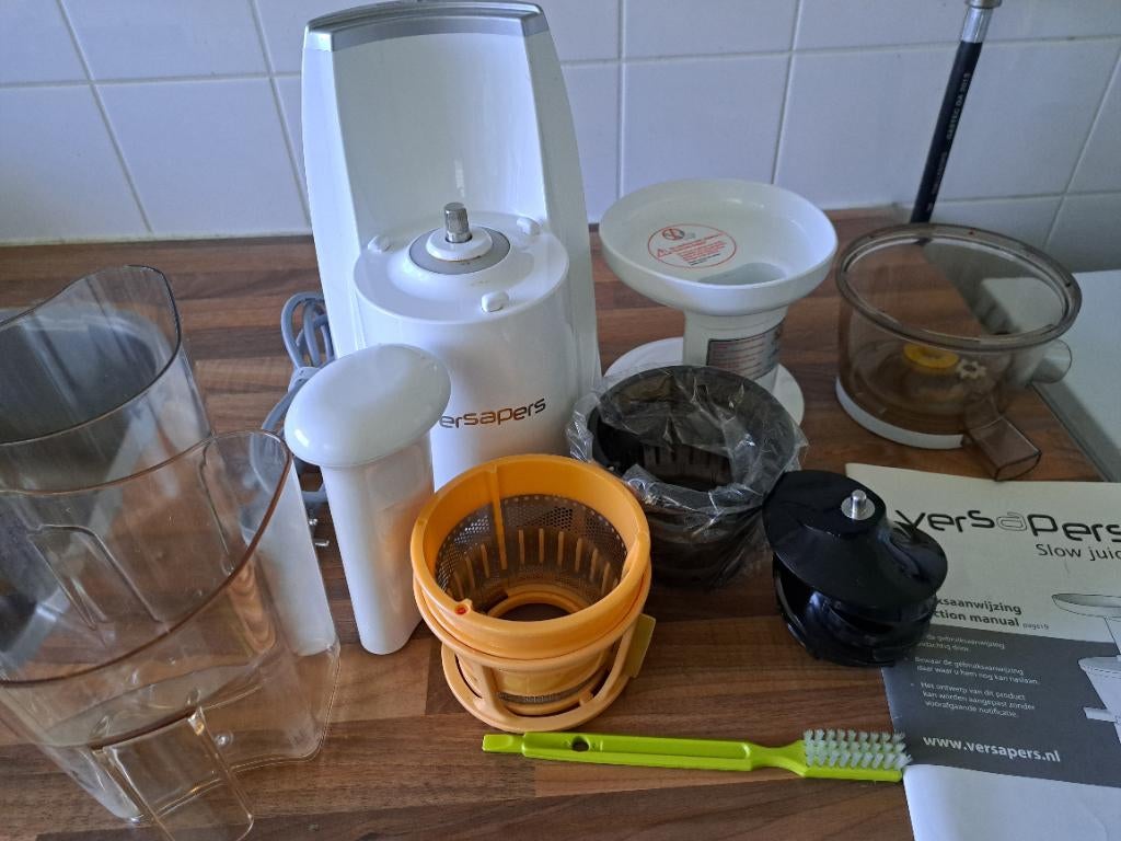 Slowjuicer Versapers, Ophalen, Zo goed als nieuw, Elektrisch, Slowjuicer