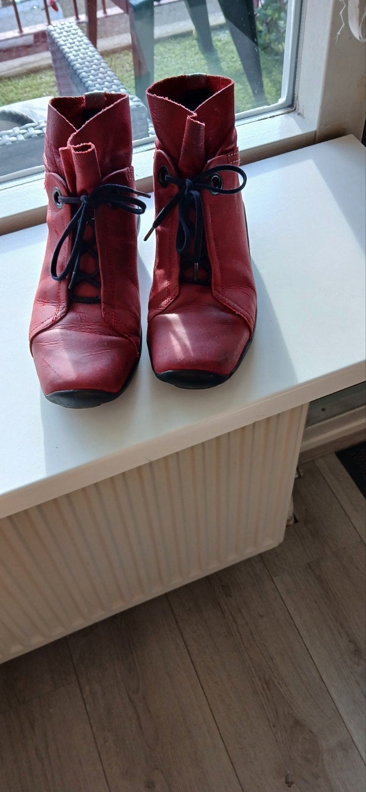 mooie WOLKY laarsjes rood leder mt 40, Verzenden, Lage of Enkellaarzen, Zo goed als nieuw, WOLKY