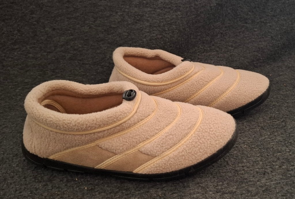 Sloffen Go Hot, Ophalen of Verzenden, Zo goed als nieuw, Pantoffels of Sloffen, Go Hot