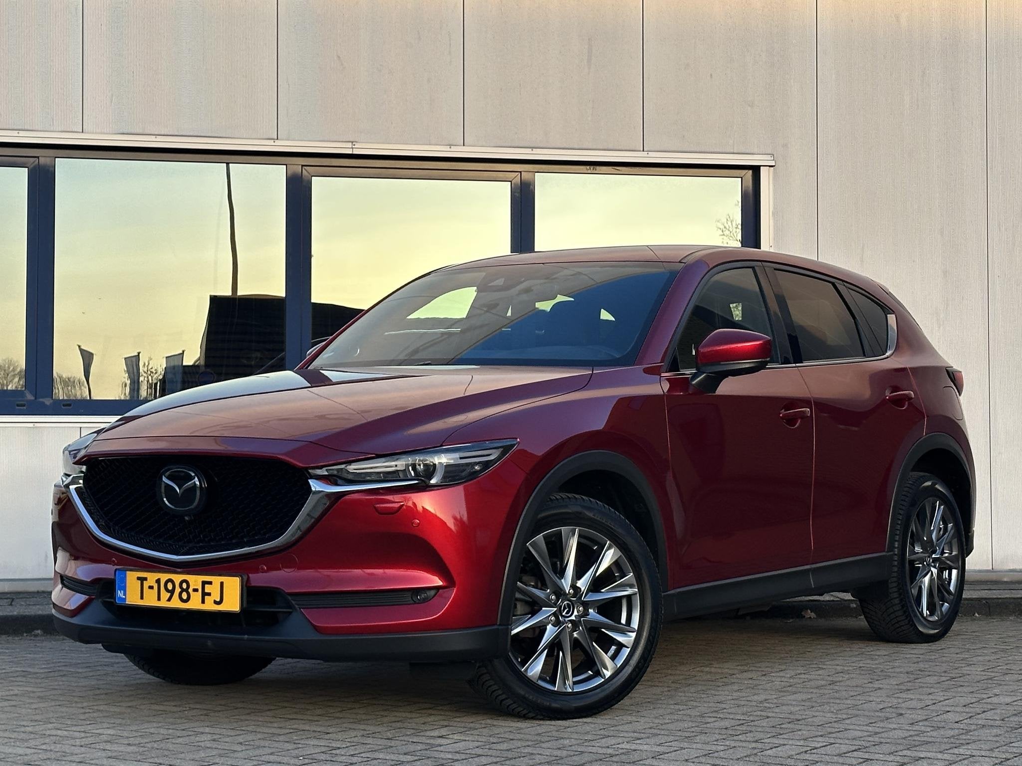 Mazda CX-5 2.5 SkyActiv-G 194 Signature Bose l 360 Camera l, Stof, 4 cilinders, 2000 kg, 14 km/l