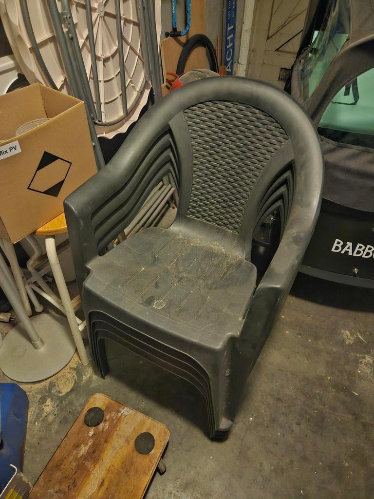 Zwarte plastic tuinstoelen, Ophalen, Gebruikt, Kunststof, Stapelbaar