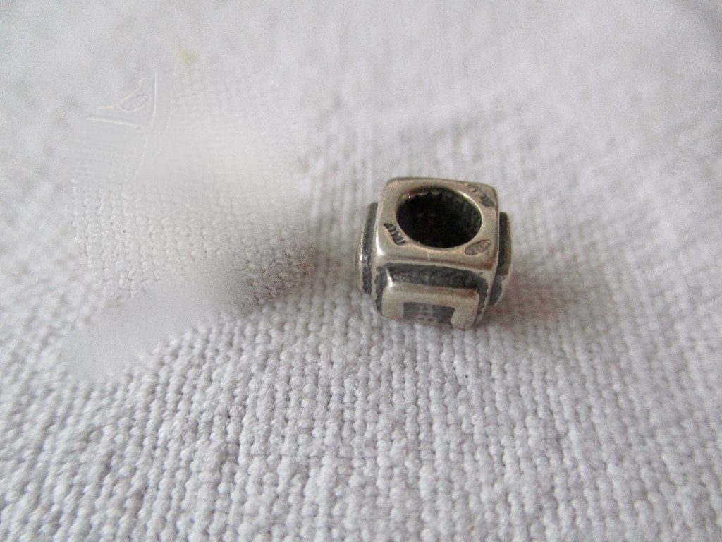 Zilveren pandora style bedel model vierkant blokje 925zilver, Sieraden, Tassen en Uiterlijk, Bedels, Overige merken, Verzenden