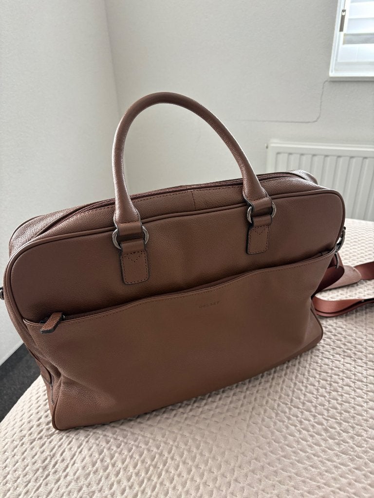 Delsey leren laptoptas, Gevoerd laptopvak, Ophalen of Verzenden, Zo goed als nieuw, Zwart