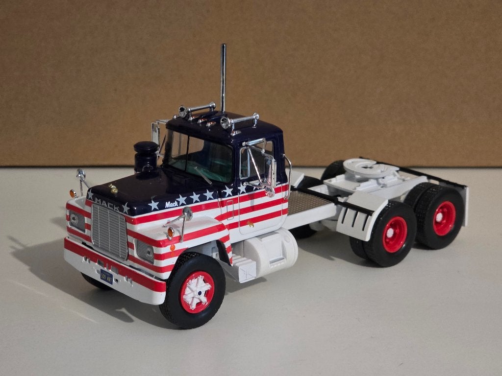 USA Mack 1:43 Ixo (in prijs verlaagd!!), Hobby en Vrije tijd, Ophalen of Verzenden, Bus of Vrachtwagen, Overige merken