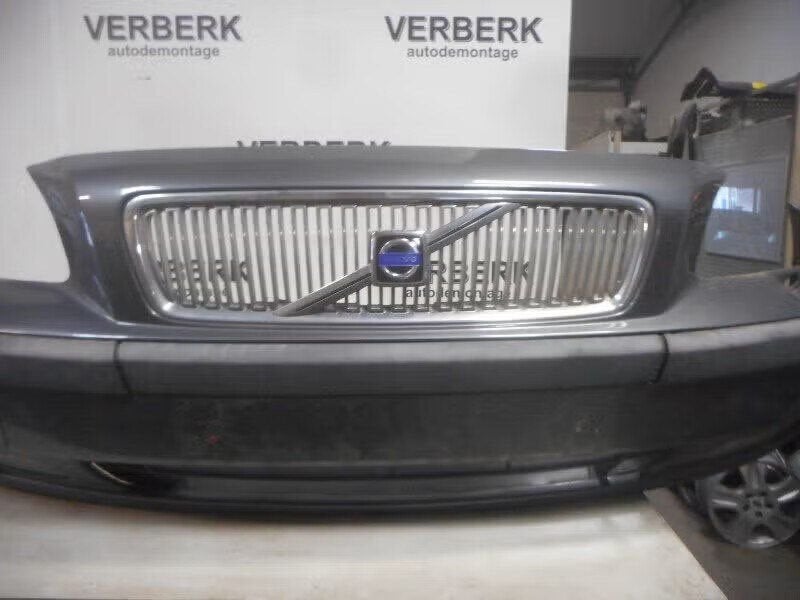 BUMPER VOOR Volvo V70 (SW) (01-1999/12-2008) (09190305), Gebruikt, Voor, Info@volvocars.com, Ophalen of Verzenden