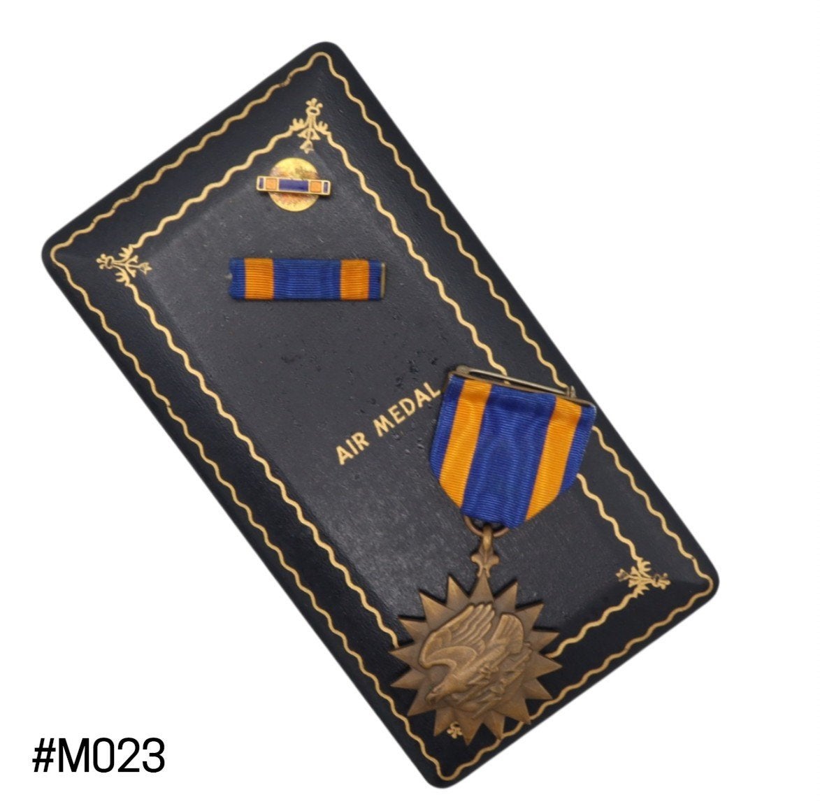US WWII Cased Air Medal, wrap brooch, Verzamelen, Ophalen of Verzenden, Luchtmacht, Amerika, Lintje, Medaille of Wings