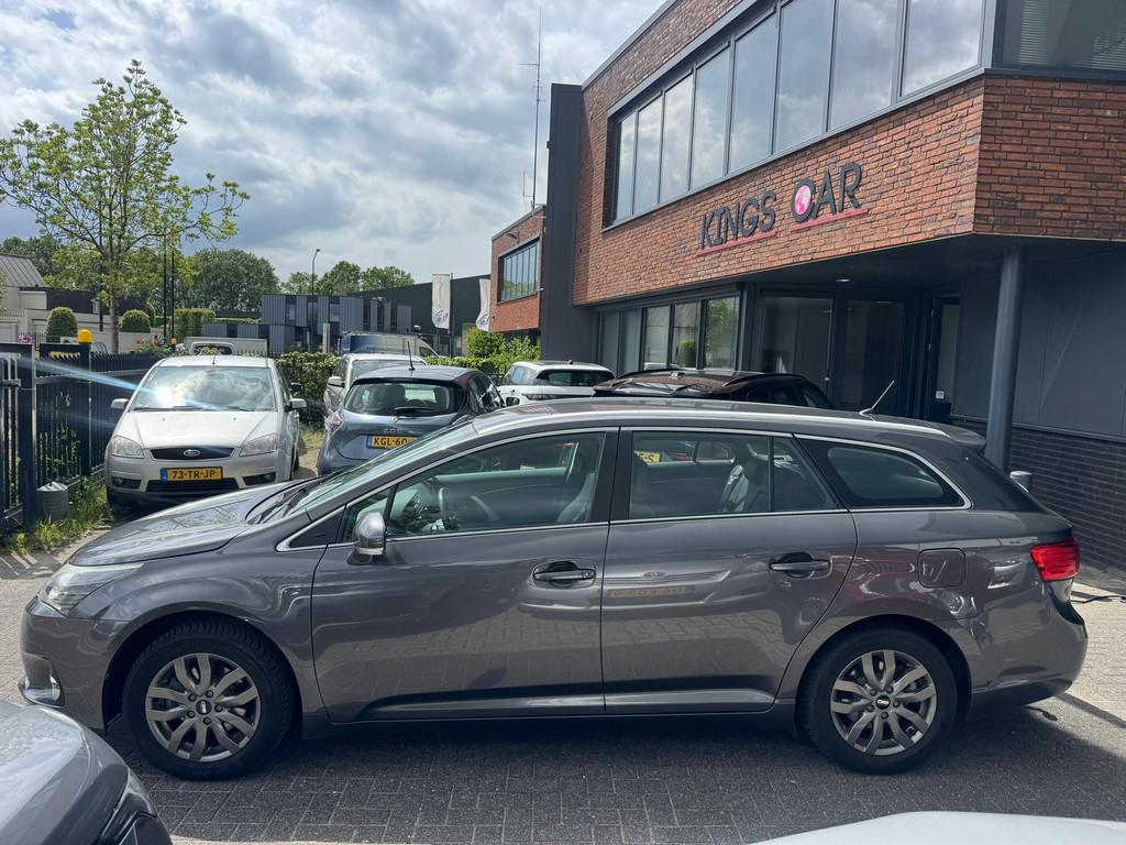 Toyota Avensis Wagon 1.8 VVTi Business AUTOMAAT CAMERA TREKH, Auto's, Toyota, Euro 5, 15 km/l, 4 cilinders, 1446 kg