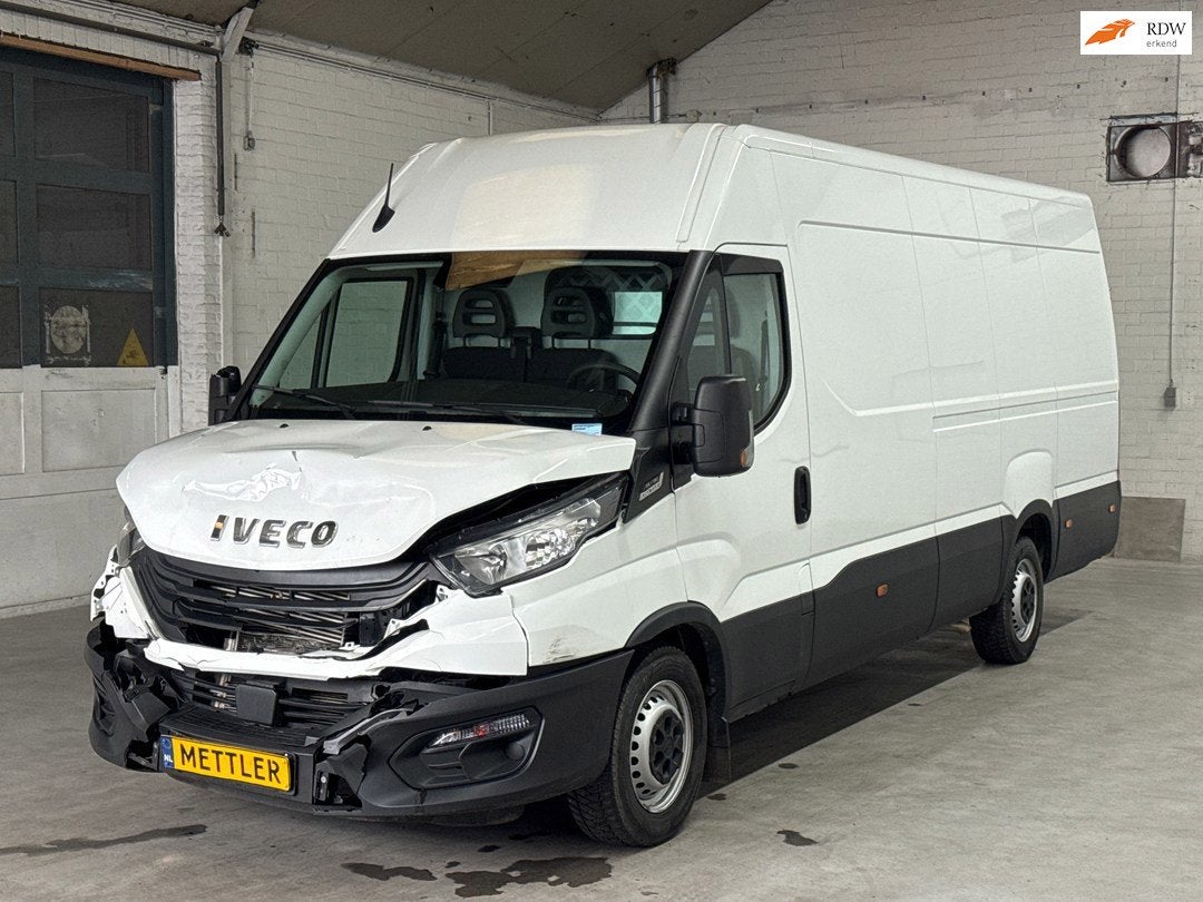 Iveco Daily L4H2 35C16V 2.3 410 Camera|Airco, Auto's, Automaat, Dealer onderhouden, Achterwielaandrijving, Gebruikt
