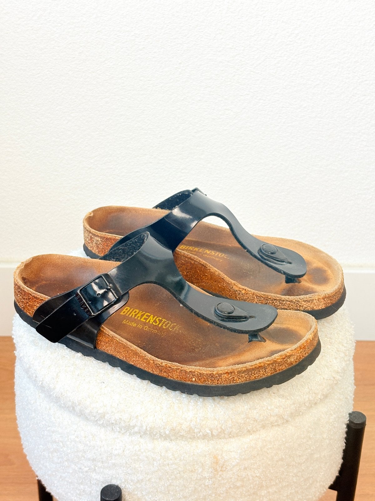 Birkenstock Gizeh teenslippers maat 37 zwart lak, Slippers, Verzenden, Zwart, Gedragen