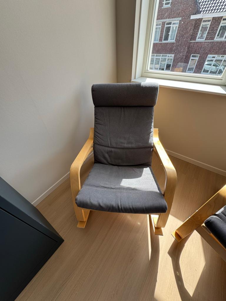 2x Ikea POÄNG schommelstoel - grijze bekleding, Huis en Inrichting, Stoelen, Ophalen, Twee, Zo goed als nieuw, Grijs