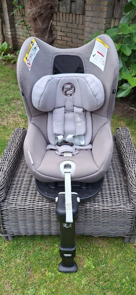 Kinderstoel Cybex Sirona M2 i-Size Manhattan Grey + Base, Overige merken, Verstelbare rugleuning, Gebruikt, Ophalen of Verzenden