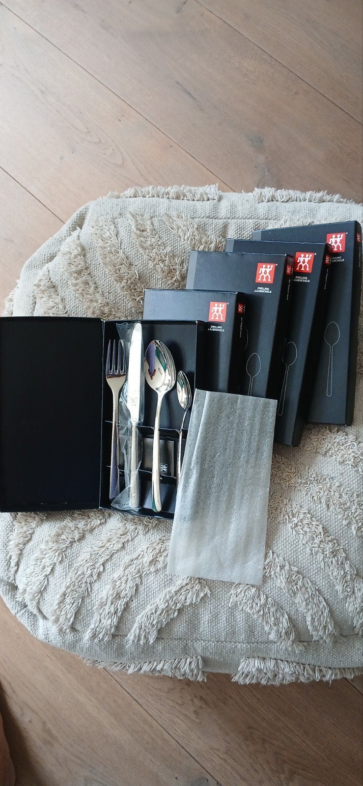 Nieuwe 20 delig set Zwilling Henckels, Huis en Inrichting, Bestekset, Overige typen, Nieuw, Ophalen of Verzenden