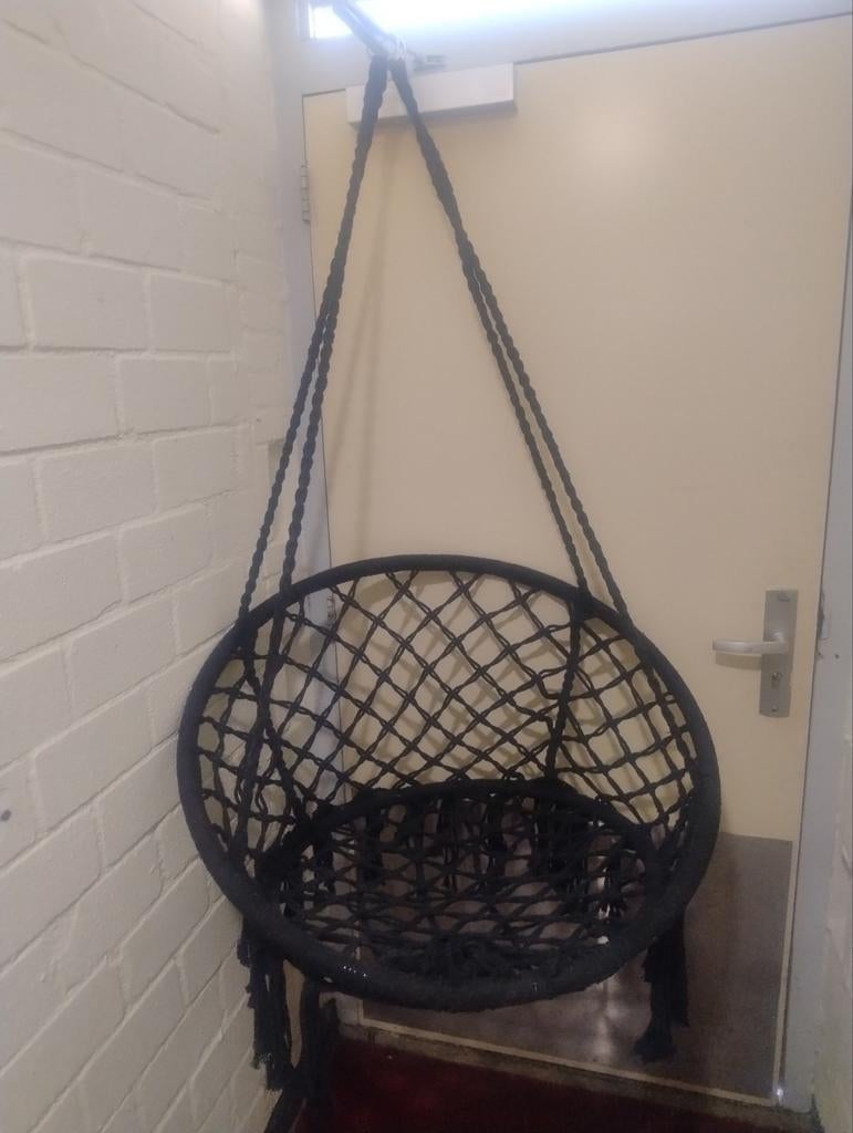 Zwarte Macramé Hangstoel - Comfortabel en Stijlvol, Ophalen, Zwart, Zo goed als nieuw, Eén