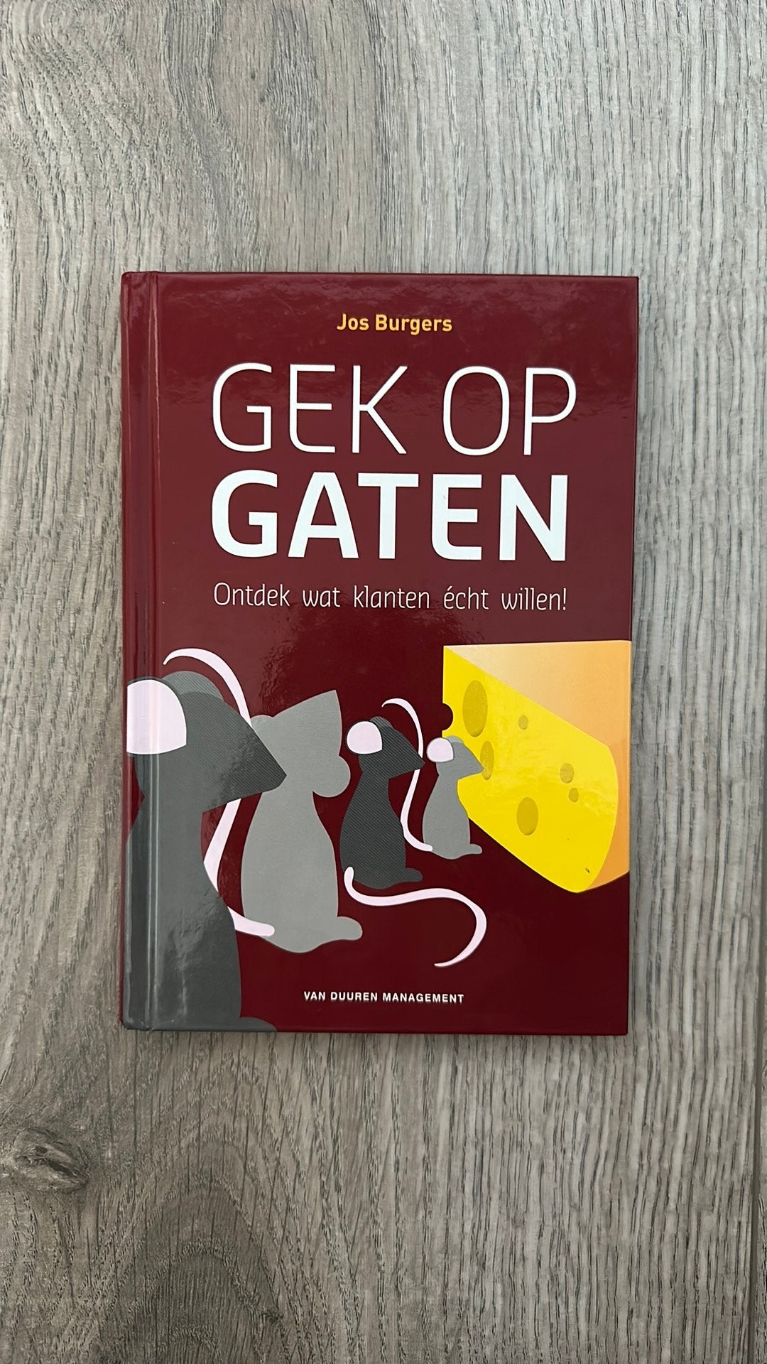 Gek op gaten, Jos Burgers, Ophalen of Verzenden, Zo goed als nieuw
