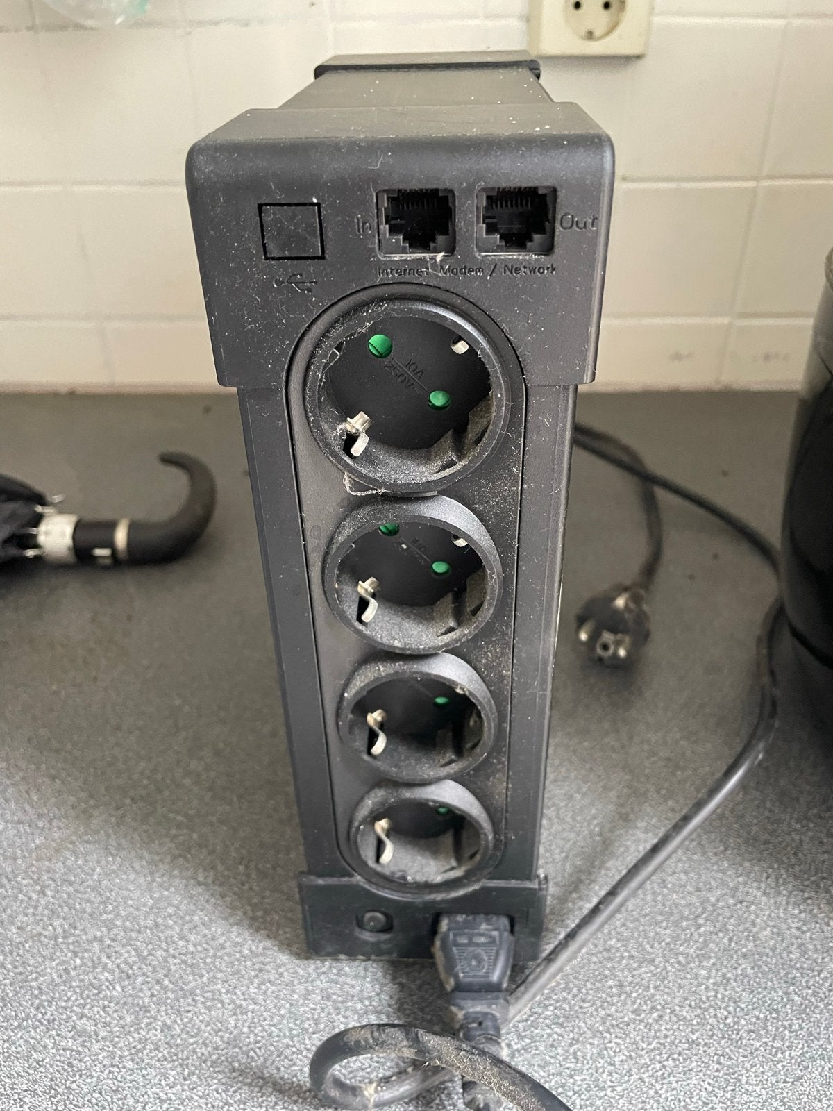 Eaton Ellipse ECO 500 UPS - Noodstroomvoeding, Computers en Software, Ophalen, Zo goed als nieuw