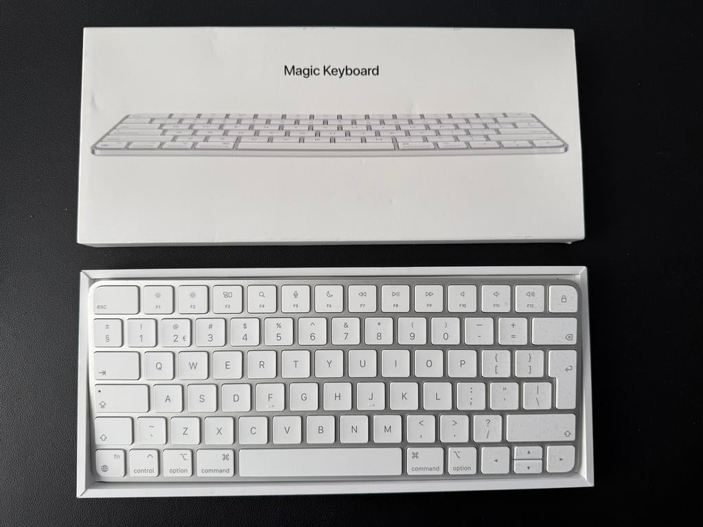 Apple Magic Keyboard MK2A3N/A, Computers en Software, Toetsenborden, Ophalen of Verzenden, Qwerty, Gebruikt, Draadloos