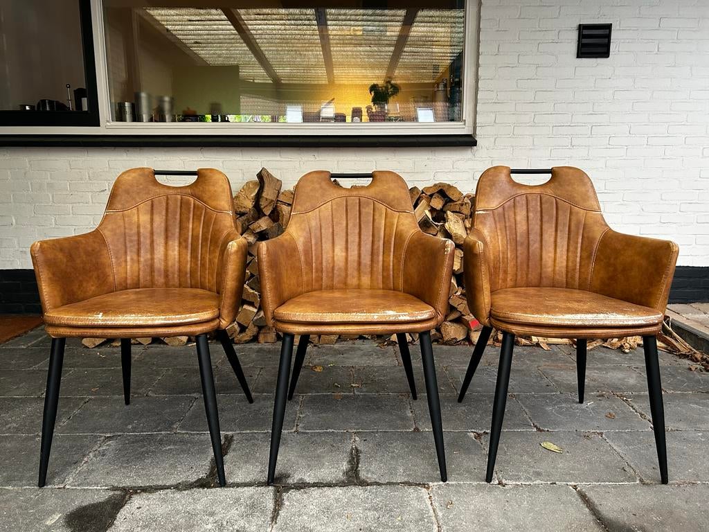 3 Cognac Eetkamerstoelen met Armleuning - Industrieel Design, Huis en Inrichting, Stoelen, Ophalen, Overige materialen, Gebruikt