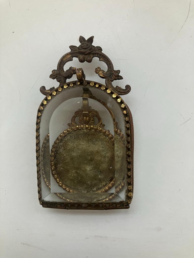 Antiek glazen kastje voor zakhorloge of foto, Antiek en Kunst, Antiek | Religie, Ophalen of Verzenden