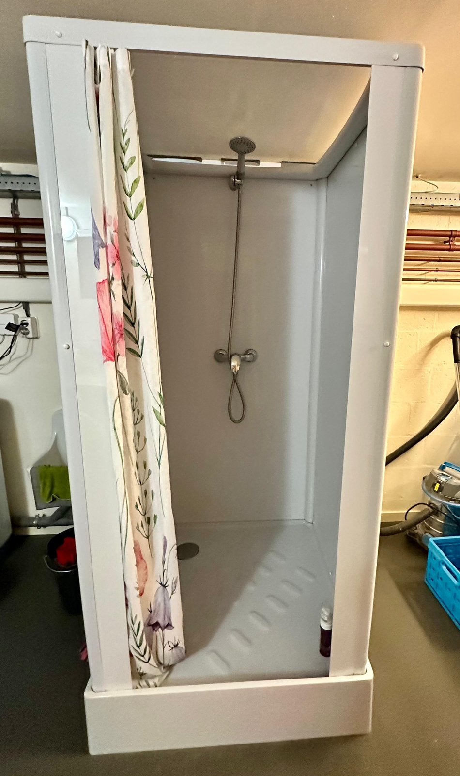 Mobiele douchecabine met kraan en douchekop, Ophalen, Gebruikt, Chroom, Douche