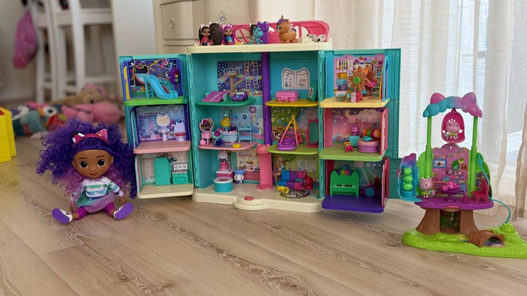 Gabby's Poppenhuis met Gabby pop en accessoires, Ophalen of Verzenden, Gebruikt, Overige typen