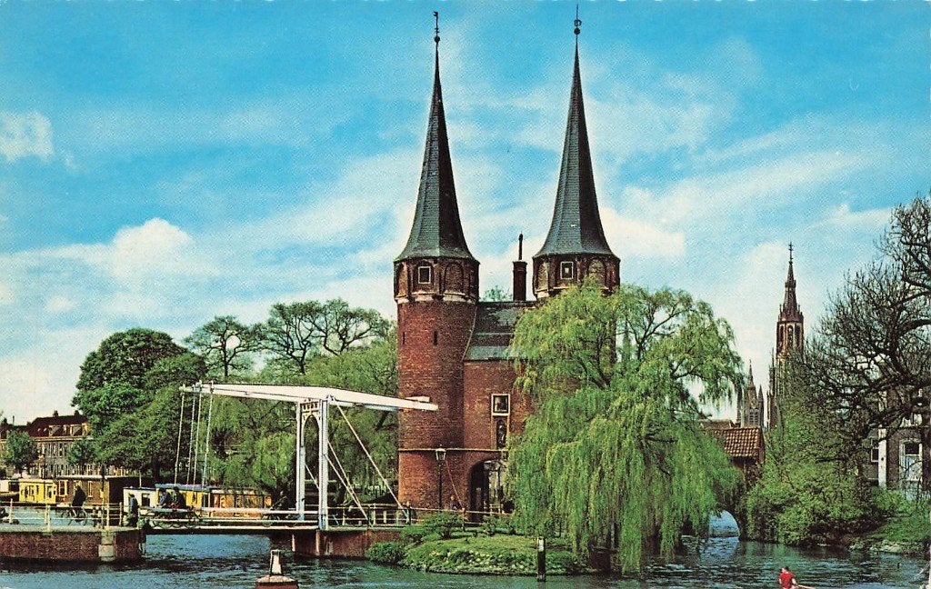 Delft, Oostpoort (klein formaat), Ophalen of Verzenden, 1960 tot 1980, Ongelopen, Zuid-Holland