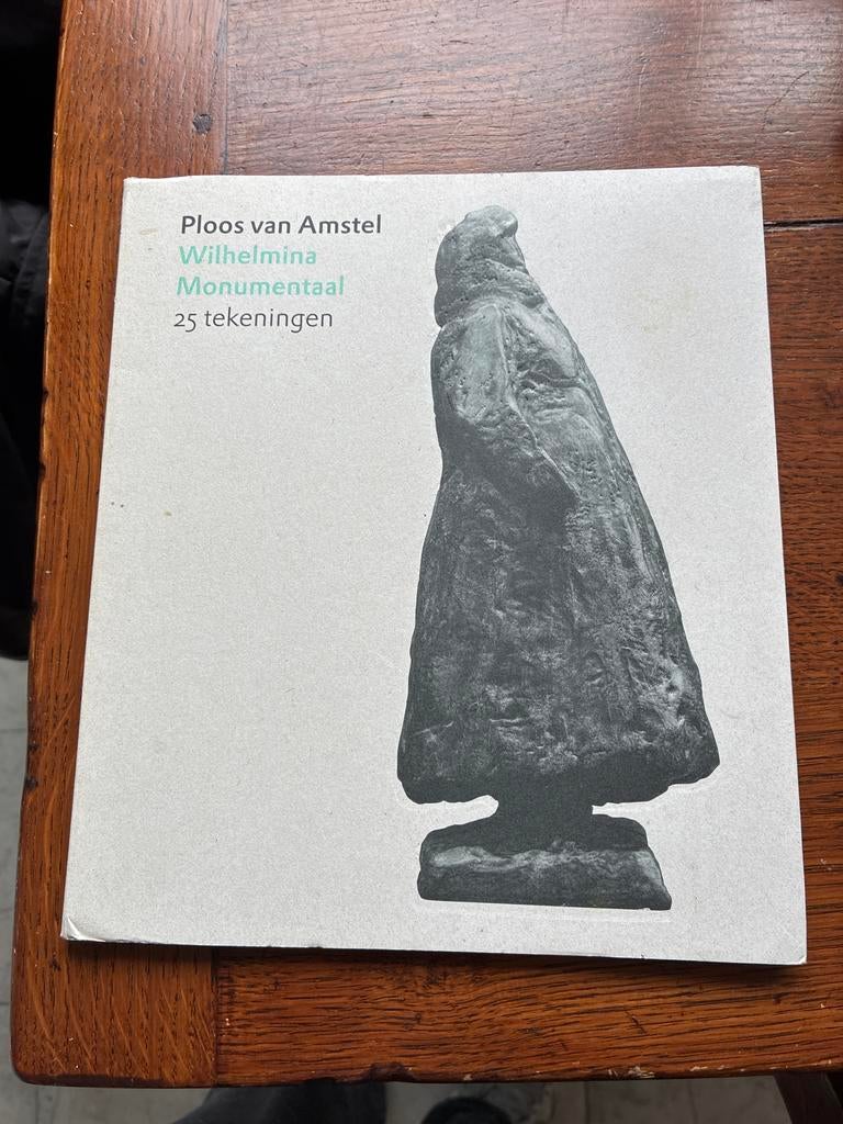 Ploos van Amstel - Wilhelmina Monumentaal: 25 Tekeningen, Boeken, Ophalen of Verzenden, Gelezen, Schilder- en Tekenkunst