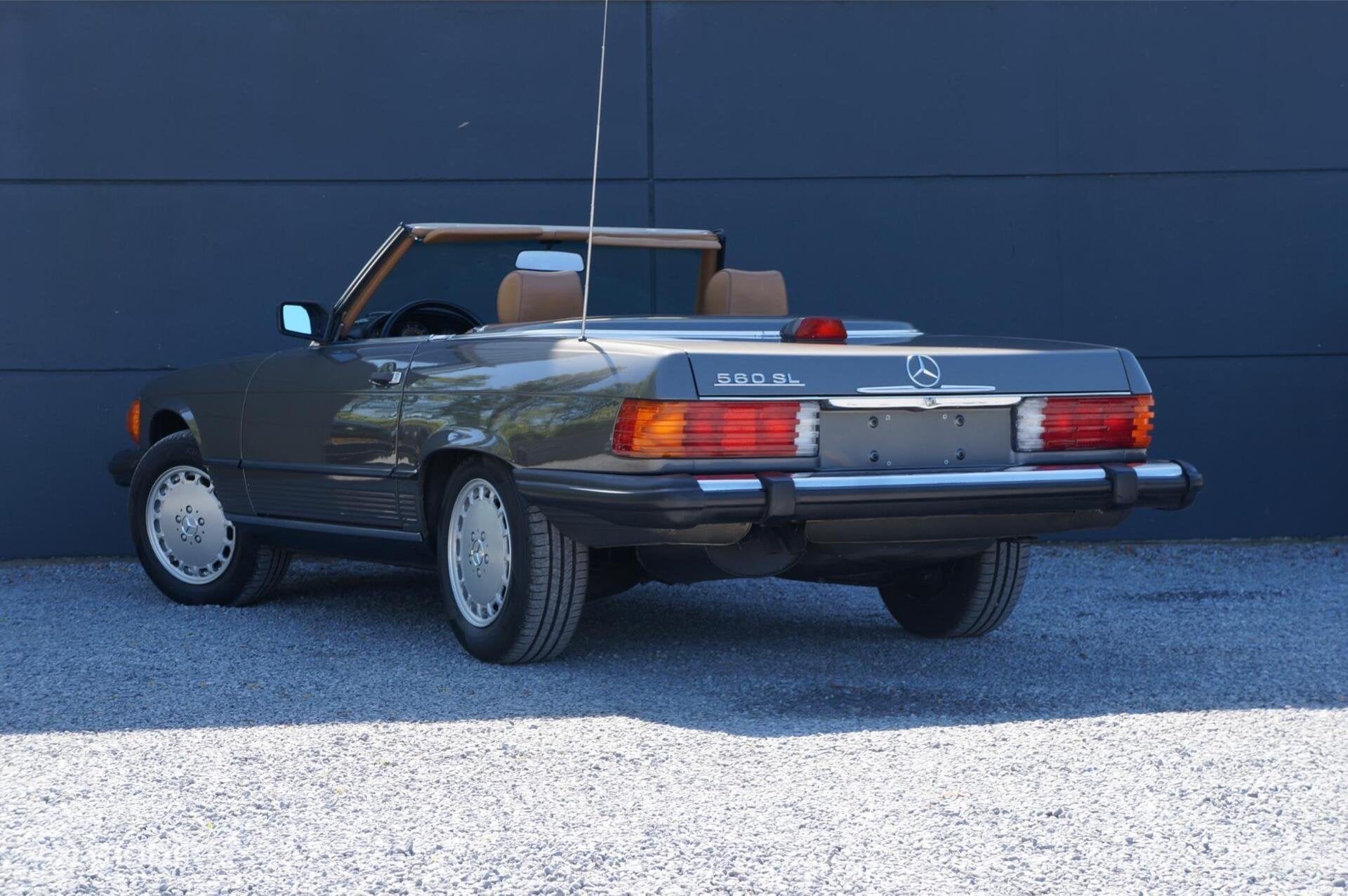 Mercedes SL-klasse 560 SL 1986 Roadster/Convertible USA Spec, Automaat, 227 pk, Cabriolet, 4 stoelen