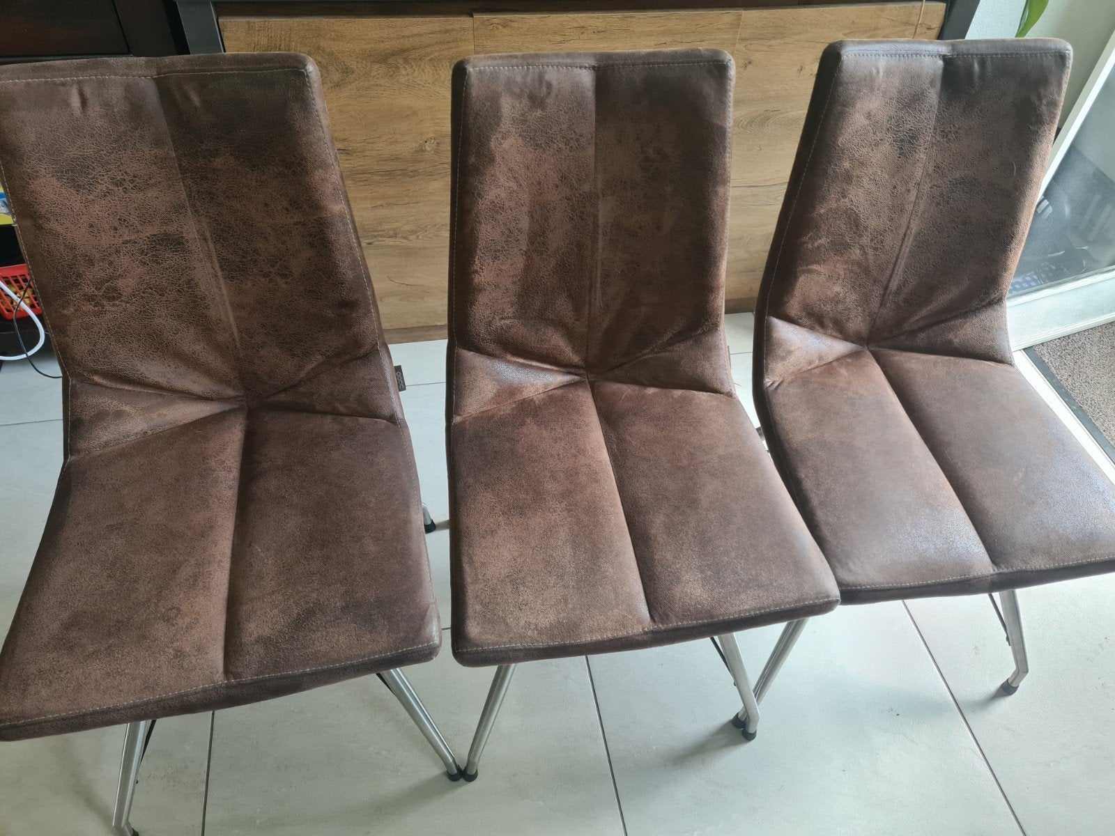 Set van 3 bruine eetkamerstoelen, Ophalen, Gebruikt, Modern, industrieel, Stof