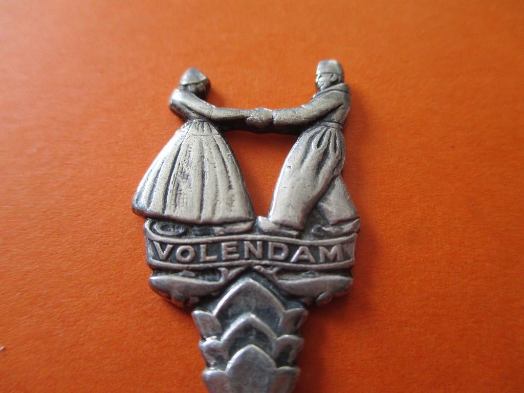 Lepeltje Volendam, Verzenden, Zo goed als nieuw