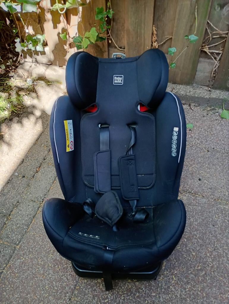 Isofix onderstuk +kinder autostoel - Veilig en comfortabel, Gebruikt, Verstelbare rugleuning, 9 t/m 36 kg, Isofix