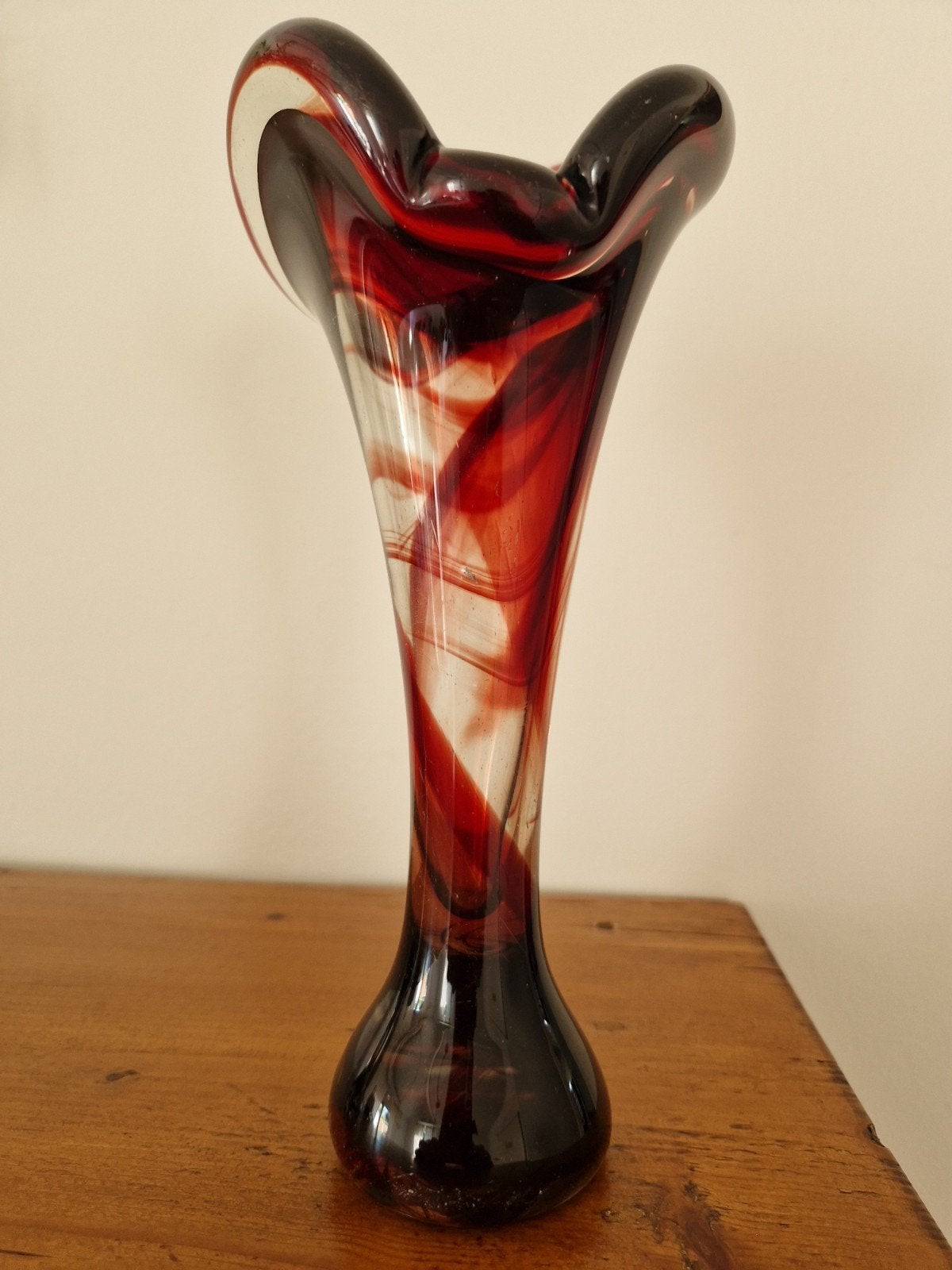 Vintage Murano vaas, rood en wit glas, Ophalen of Verzenden