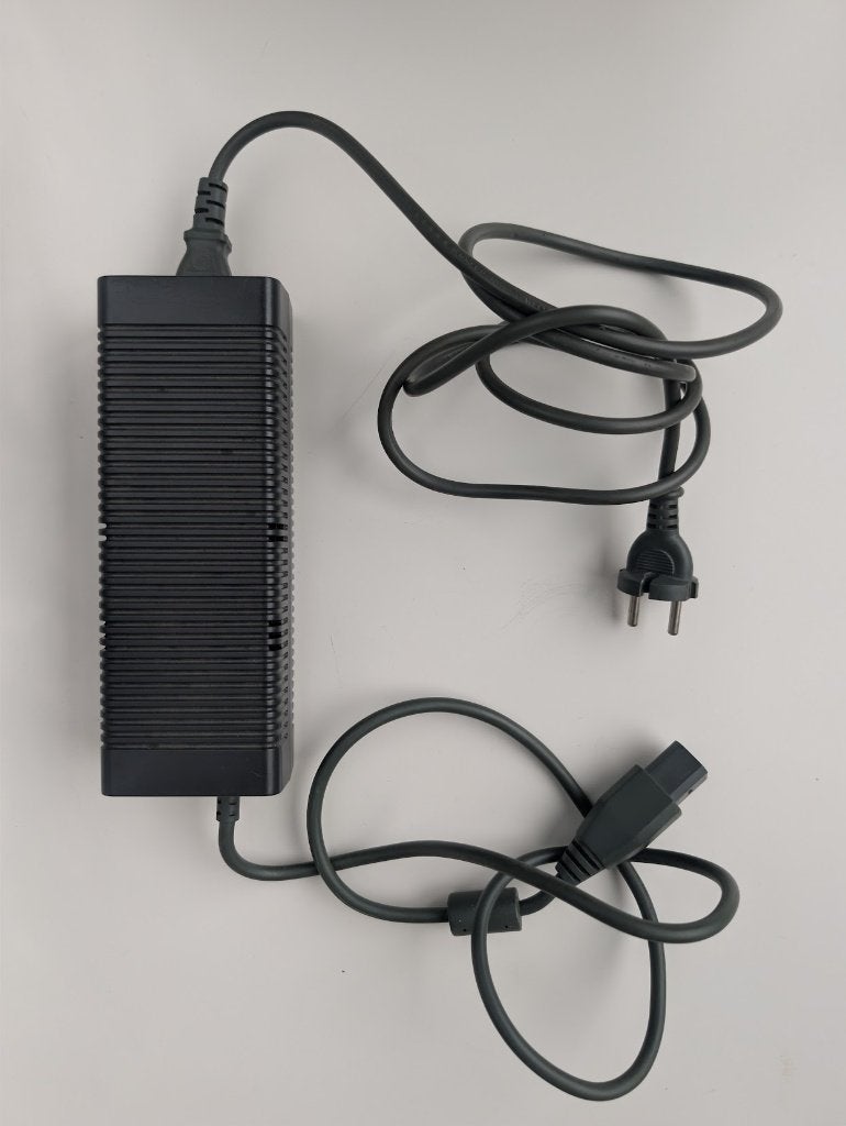 Xbox 360 - Originele Voeding / Stroomadapter - Werkend, Spelcomputers en Games, Ophalen of Verzenden, Gebruikt, Voeding of Kabel