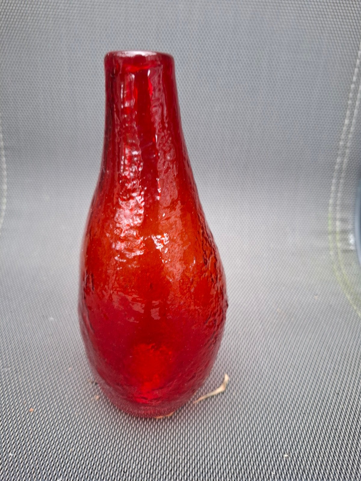 Rode glazen vaas, 20 cm hoog, Antiek en Kunst, Ophalen