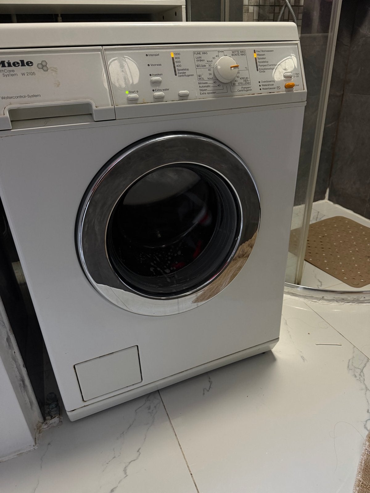 Miele Softcare W 2105 Wasmachine - Voorlader, Ophalen, Gebruikt, Voorlader, 85 tot 90 cm